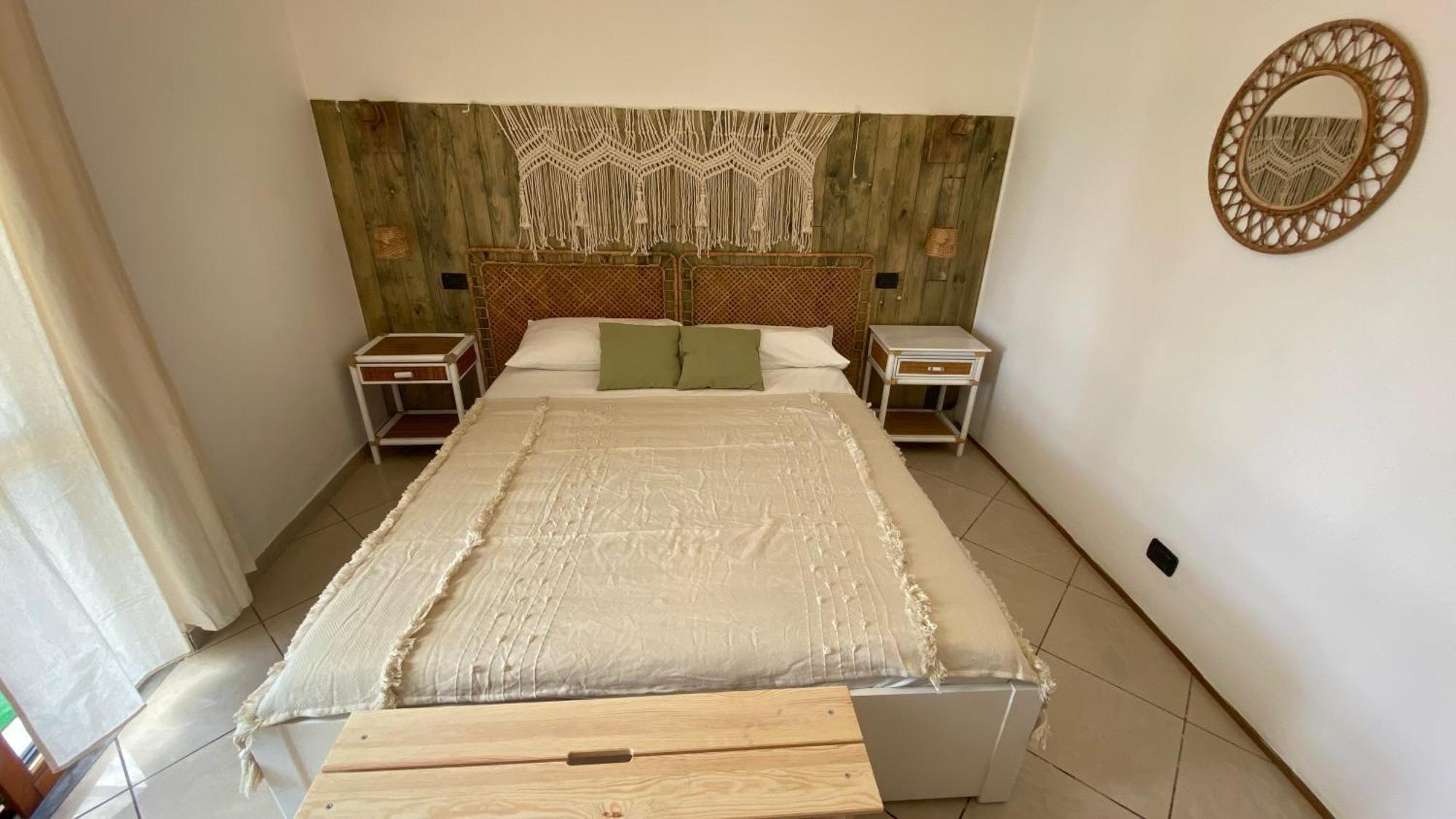 Appartement Giu Al Porto à Salernes Extérieur photo