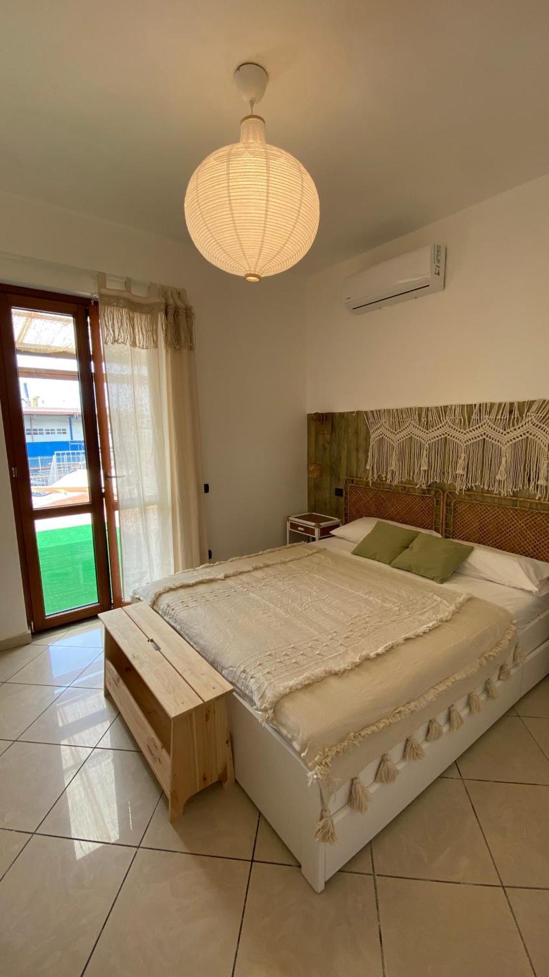Appartement Giu Al Porto à Salernes Extérieur photo